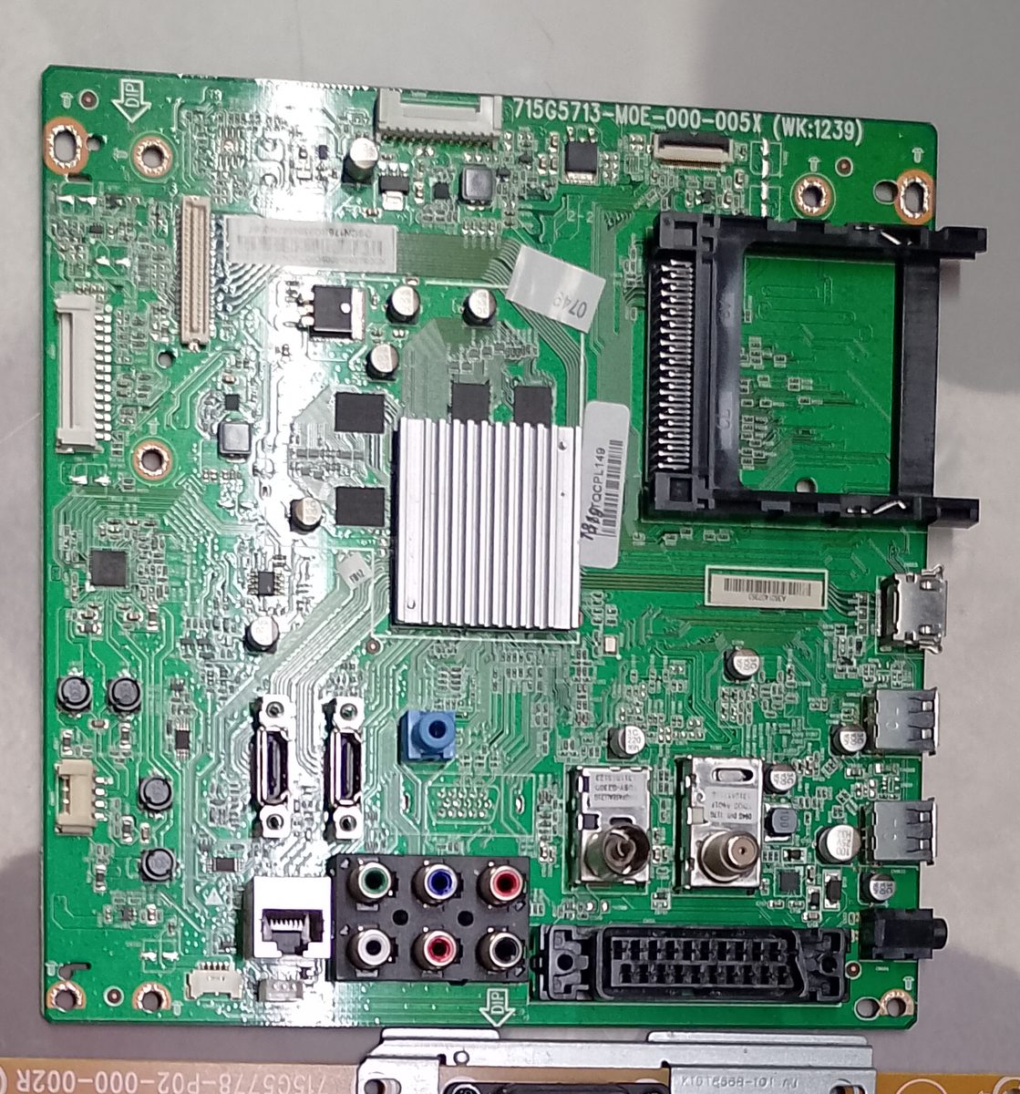 Moederbord 996590004047 uit Philips 42PFL5028 televisie
