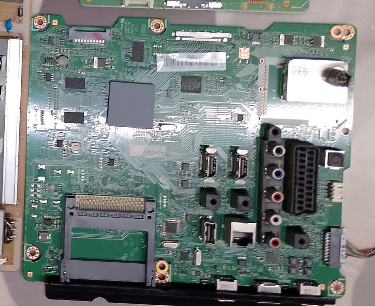 Moederbord BN94-05678T — Samsung UE40ES6100